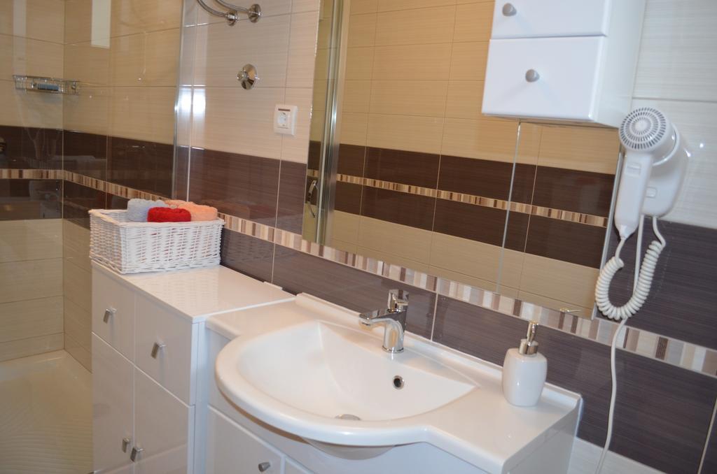 Apartments Mihalic Башка Номер фото